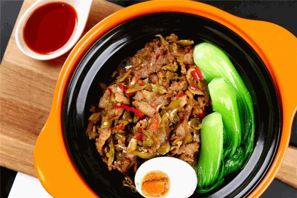 小滋味川式煲仔饭